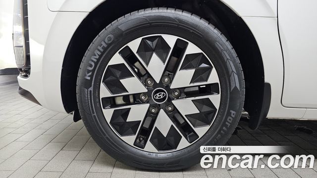 Hyundai Staria из Кореи Encar