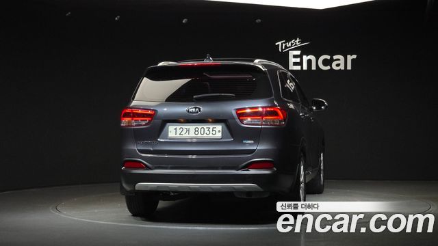 Kia Sorento Diesel 2.0 2WD Prestige — пробег 171 600 км — фото 4 из 5