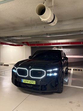 BMW XM 4.4 Lable — пробег 10 400 км — фото 1 из 5