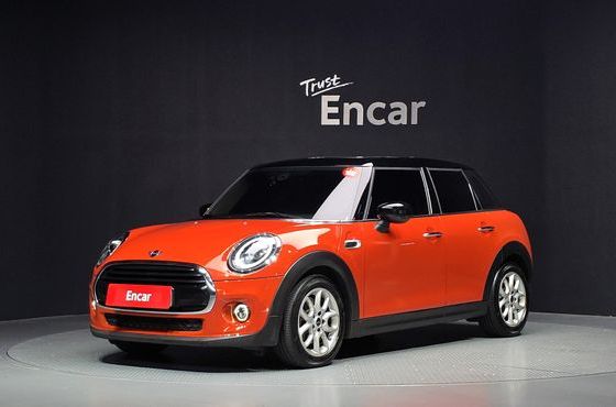 Mini Cooper 5Door HIGH 3rd — пробег 38 541 км — фото 1 из 5