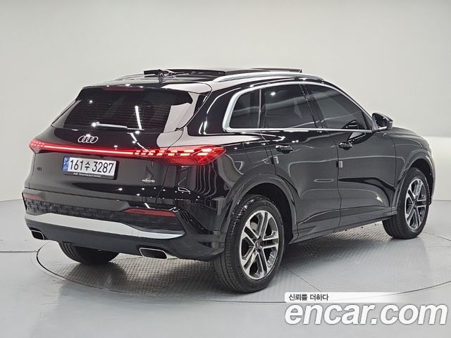 Audi Q5 40 TFSI Quiattro Advanced — пробег 10 842 км — фото 4 из 5