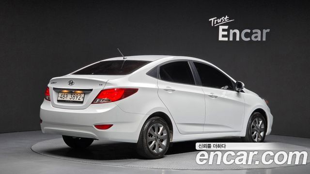 Hyundai Accent из Кореи Encar