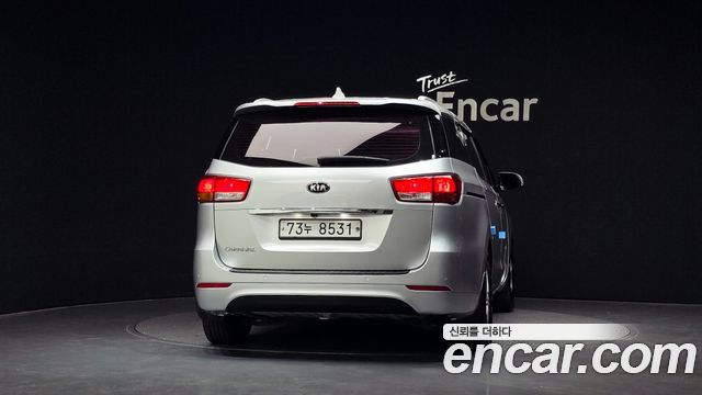 Kia Carnival 11-seater Luxury — пробег 147 535 км — фото 4 из 5