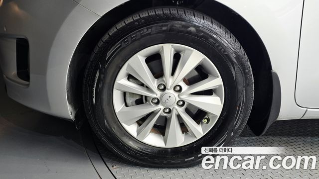 Kia Carnival 11-seater Luxury — пробег 147 535 км — фото 5 из 5