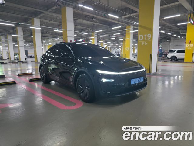 Tesla Model Y Premium Long Range AWD — пробег 1 500 км — фото 2 из 5