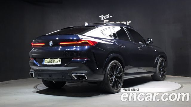 BMW X6 xDrive40i M Sports Online Exclusive Edition — пробег 26 872 км — фото 2 из 5