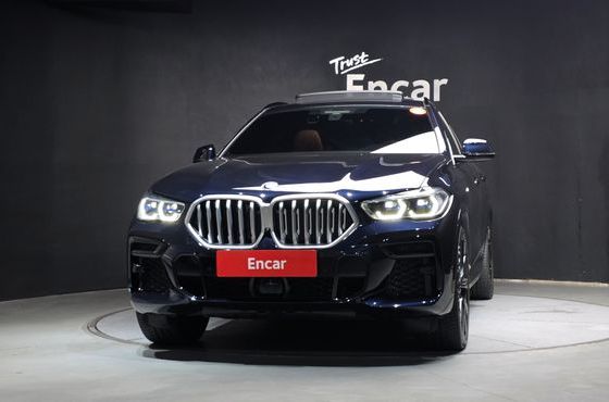 BMW X6 xDrive40i M Sports Online Exclusive Edition — пробег 26 872 км — фото 3 из 5
