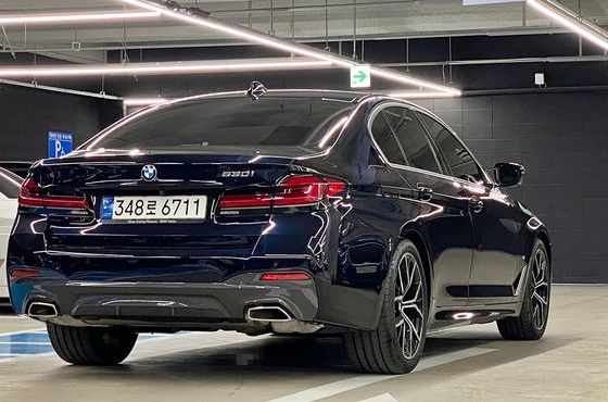 BMW 5-Series 530i M Sport Package — пробег 9 564 км — фото 2 из 5