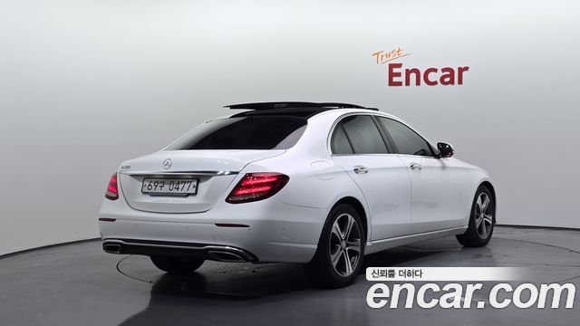 Mercedes-Benz E-Class из Кореи Encar