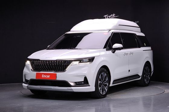 Kia Carnival Gasoline 7-Seater Hi-Limousine Signature — пробег 98 008 км — фото 1 из 5