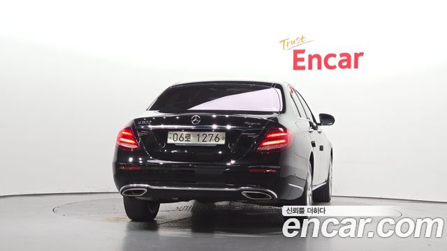 Mercedes-Benz E-Class из Кореи Encar