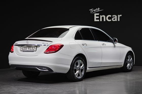 Mercedes-Benz C-Class C220 d 4MATIC — пробег 182 431 км — фото 2 из 5