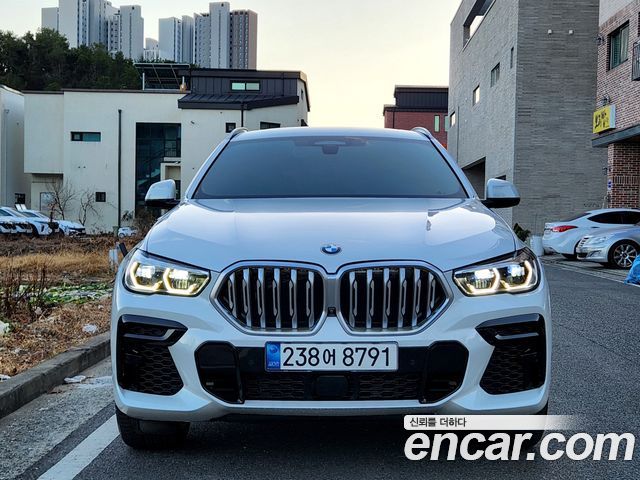 BMW X6 xDrive40i M Sport — пробег 40 100 км — фото 1 из 5
