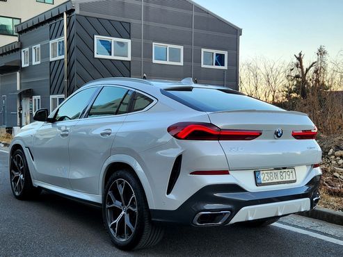 BMW X6 xDrive40i M Sport — пробег 40 100 км — фото 4 из 5