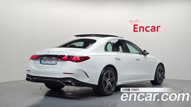 Mercedes-Benz E-Class из Кореи Encar