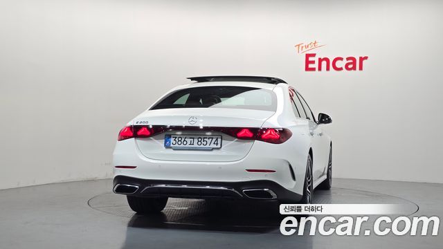 Mercedes-Benz E-Class из Кореи Encar