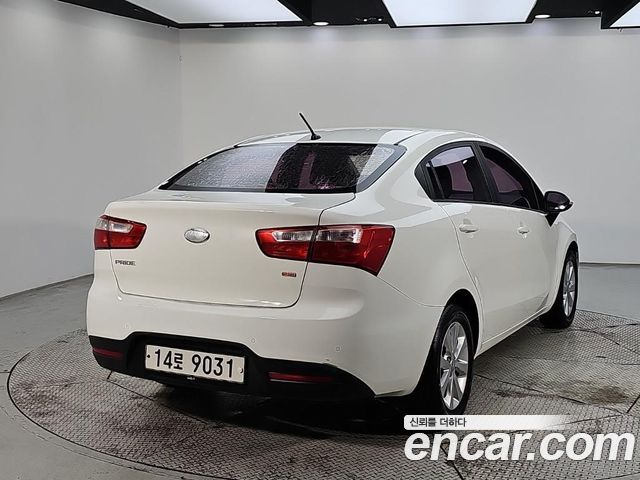 Kia pride из Кореи Encar