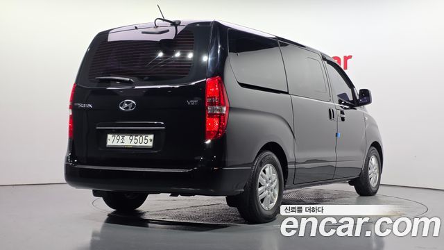 Hyundai Starex 11-Seater Wagon Smart — пробег 163 289 км — фото 2 из 5