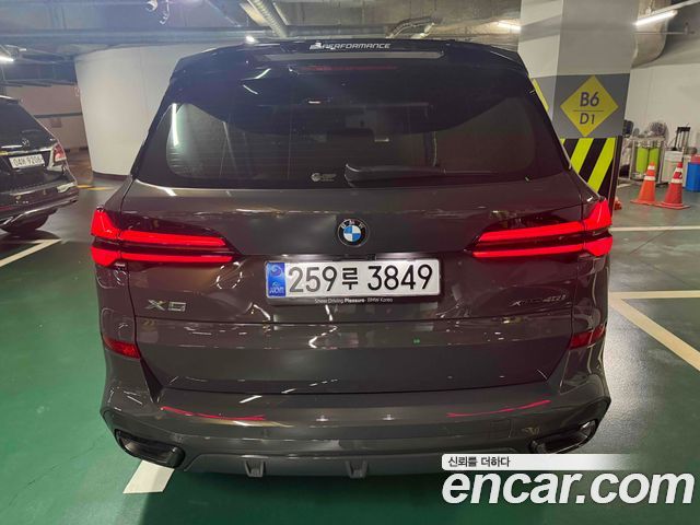 BMW X5 xDrive 40i M Sport Pro Special Edition — пробег 5 800 км — фото 4 из 5