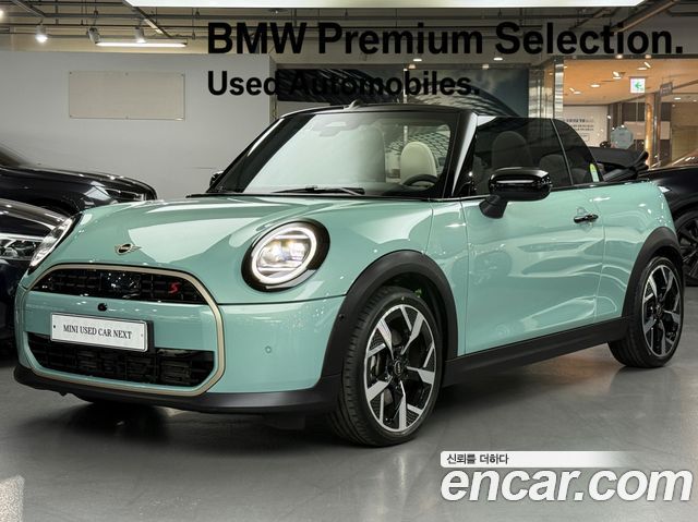 Mini Cooper Convertible Favoured — пробег 4 165 км — фото 1 из 5