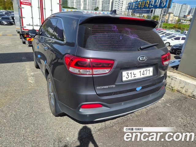 Kia Sorento Diesel 2.0 2WD Prestige — пробег 219 000 км — фото 3 из 5