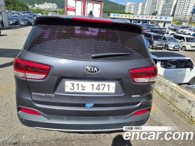 Kia Sorento Diesel 2.0 2WD Prestige — пробег 219 000 км — фото 4 из 5