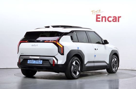 Kia EV3 Long Range 2WD AIr — пробег 72 587 км — фото 2 из 5