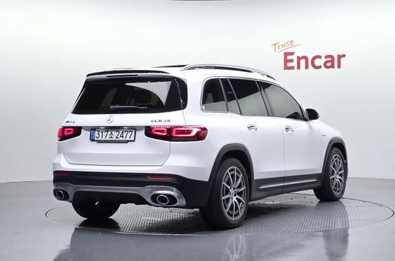 Mercedes-Benz GLB-Class AMG GLB35 4MATIC — пробег 40 142 км — фото 2 из 5