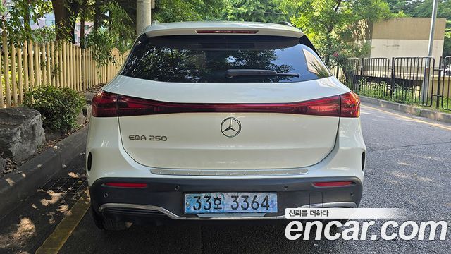 Mercedes-Benz EQA EQA250 AMG Line — пробег 41 070 км — фото 4 из 5