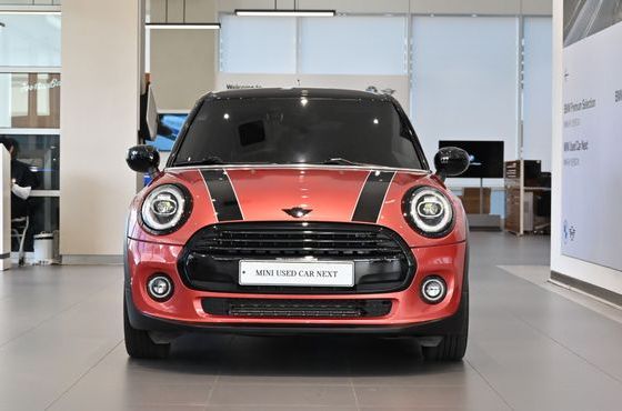 Mini Cooper 5Door Rosewood Edition 3rd — пробег 29 228 км — фото 2 из 5