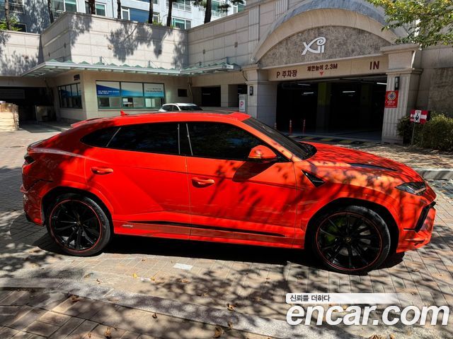 Lamborghini Urus из Кореи Encar