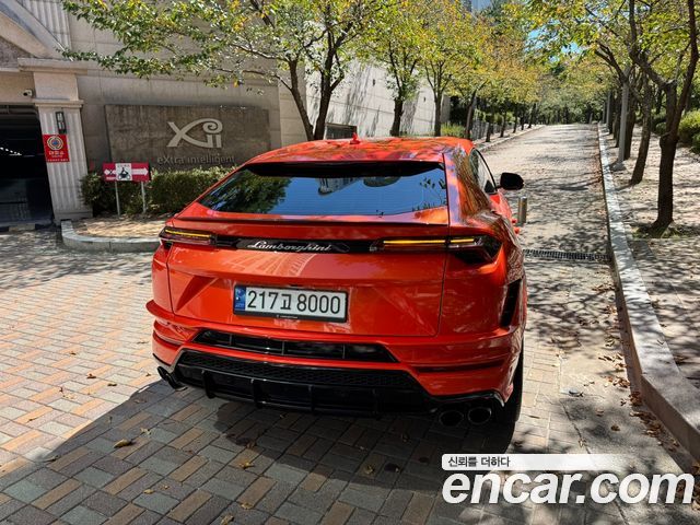 Lamborghini Urus из Кореи Encar