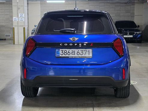 Mini Cooper 5 Door Favoured — пробег 9 860 км — фото 4 из 5