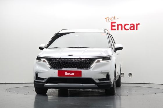 Kia Carnival Diesel 9-Seater Prestige — пробег 33 840 км — фото 3 из 5