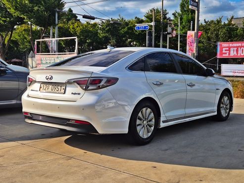 Hyundai Sonata 2.0 HEV Modern — пробег 185 101 км — фото 3 из 5