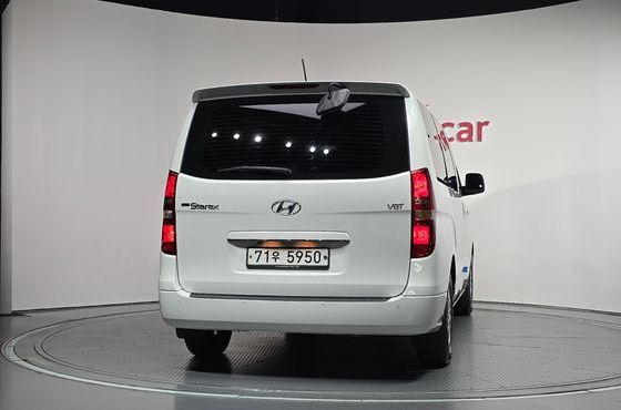 Hyundai Starex 12-Seater Wagon Modern — пробег 130 459 км — фото 4 из 5
