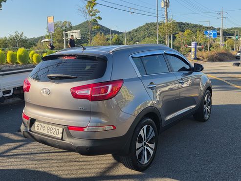 Kia Sportage Diesel 2WD TLX Premium — пробег 182 544 км — фото 4 из 5