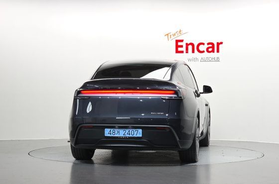 Tesla Model Y Long Range AWD — пробег 18 233 км — фото 4 из 5