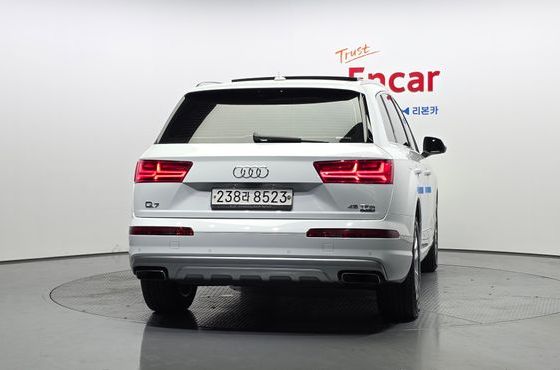 Audi Q7 45 TFSI Quattro — пробег 105 788 км — фото 4 из 5