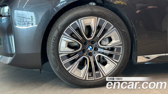 BMW 7-Series 740i sDrive Design Pure Excellence — пробег 14 804 км — фото 5 из 5