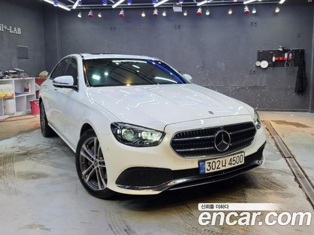 Mercedes-Benz E-Class E350 4MATIC Avantgarde — пробег 28 000 км — фото 5 из 5