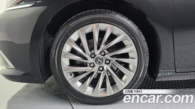 Lexus ES из Кореи Encar