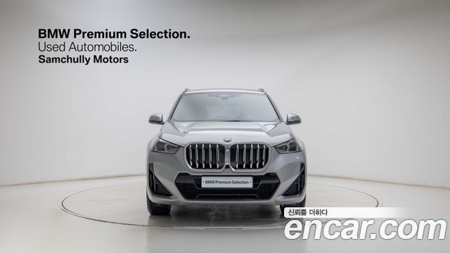 BMW X1 sDrive 20i M Sport — пробег 8 500 км — фото 2 из 5