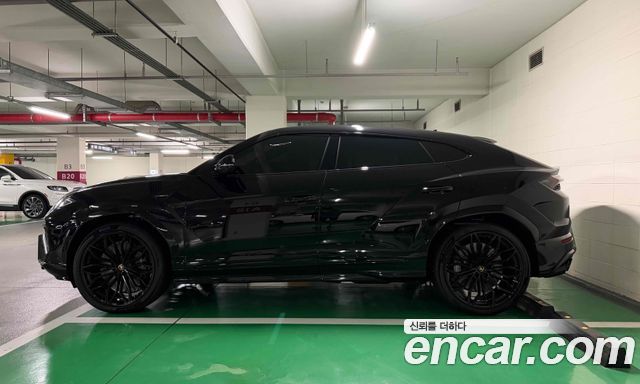 Lamborghini Urus 4.0 V8 SE — пробег 999 км — фото 4 из 5