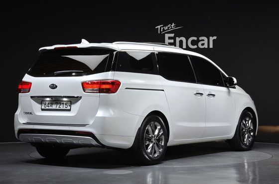 Kia Carnival 9-seater Noblesse — пробег 62 923 км — фото 2 из 5