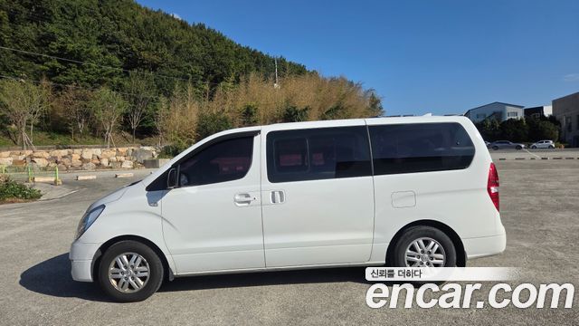Hyundai Starex 12-Seater Wagon Smart — пробег 161 142 км — фото 2 из 5