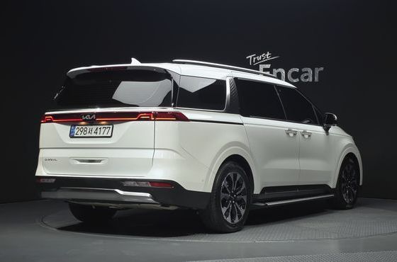 Kia Carnival Gasoline 9-Seater Signature — пробег 31 220 км — фото 2 из 5