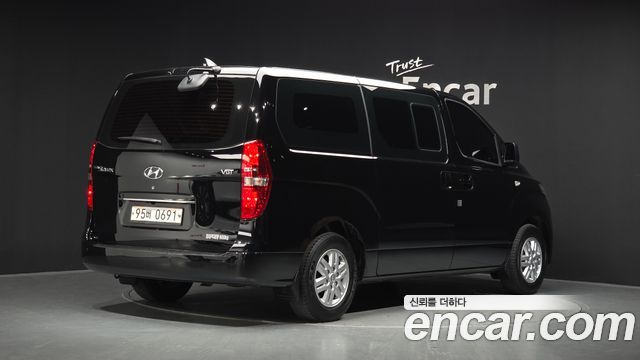 Hyundai Starex Van 5-Seater Modern — пробег 161 596 км — фото 2 из 5