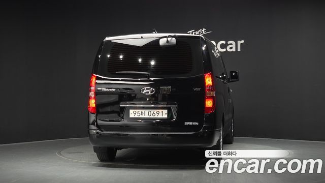 Hyundai Starex Van 5-Seater Modern — пробег 161 596 км — фото 4 из 5