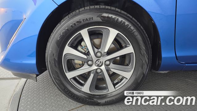 Toyota Prius 1.5 — пробег 120 781 км — фото 5 из 5